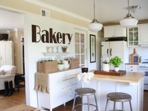 Shabby Chic Kitchen With Wall Graphic