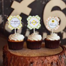 Thanksgiving Cupcakes With Favor Tags