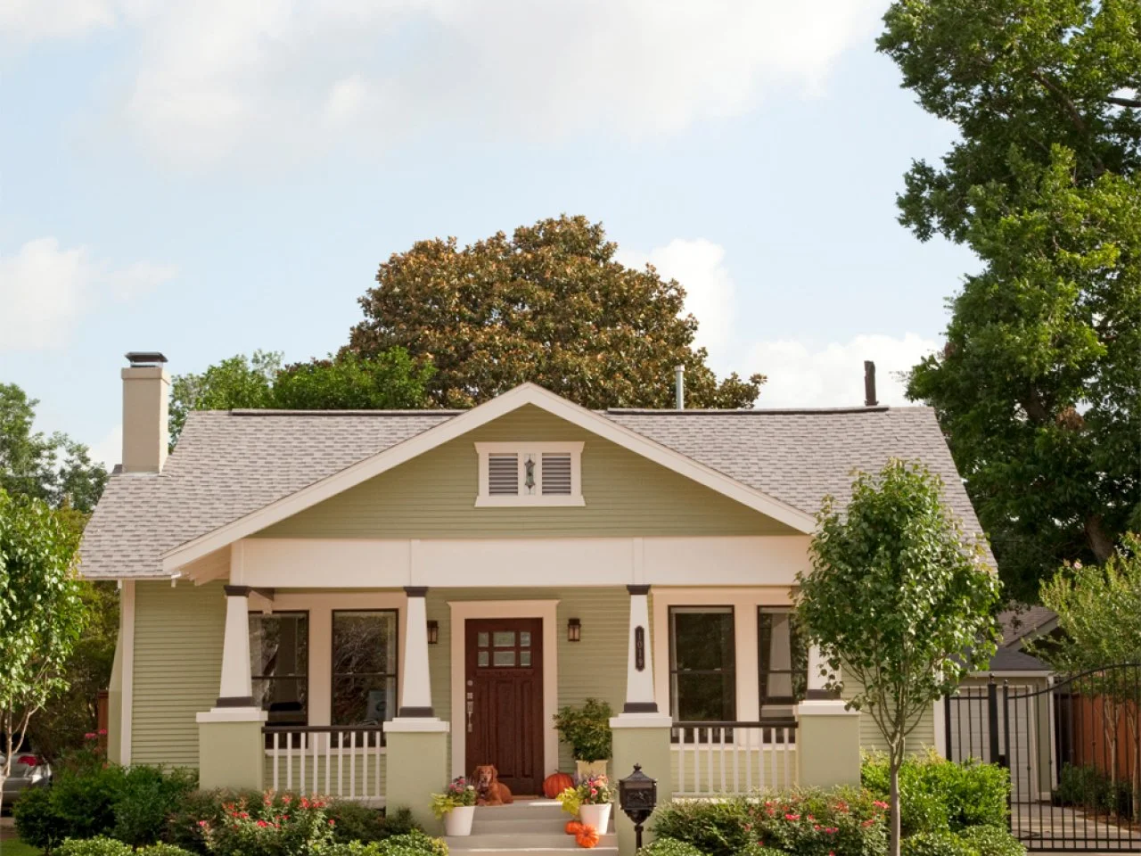 Beautiful Bungalows | HGTV, image size:1280x960