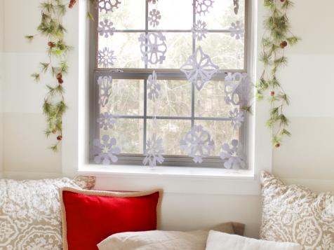 How to Make a Snowflake Curtain
