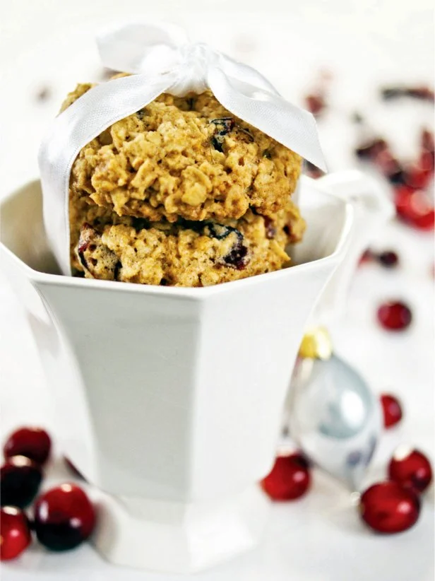 Oatmeal cookie in white coffee cup