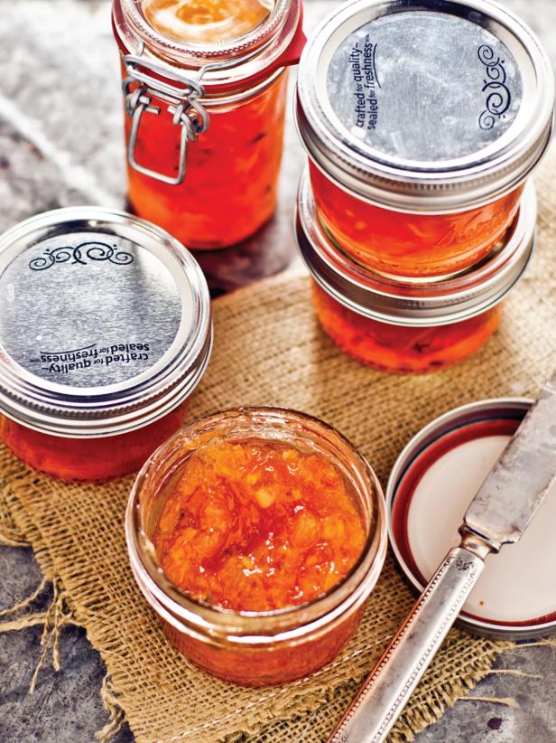 Marmalade in mason jars