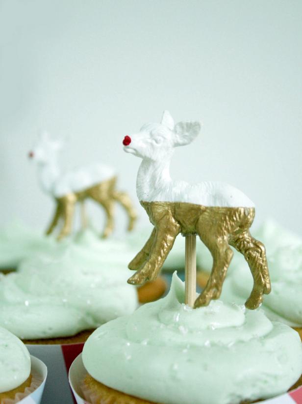Reindeer cupcake toppers
