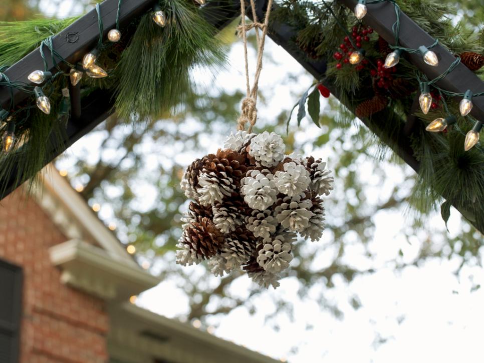 19 Outdoor Christmas Decorating Ideas HGTV