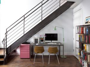 HHBN212_Eclectic-Living-Room-Staircase-Desk_s4x3
