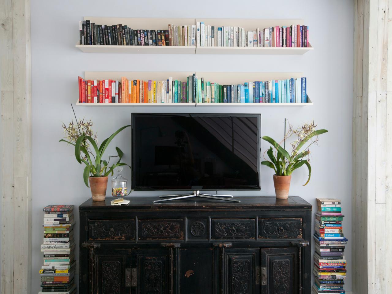 Featured image of post Floating Shelves Around Tv On Wall / Free shipping on orders of $35+ and save 5% every day with your target redcard.