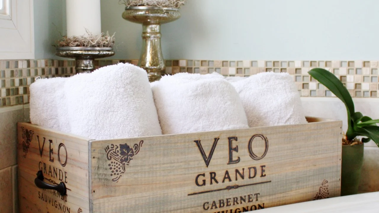 Wine crate storage shop