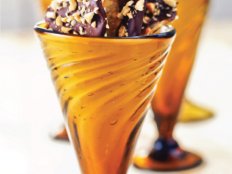 Kettle chips with chocolate and caramel