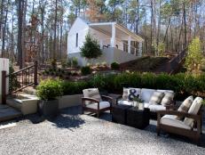 Contemporary Outdoor Seating Area With Gravel
