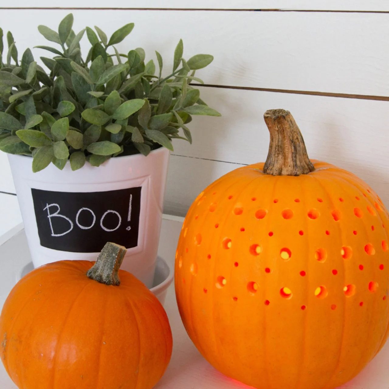 how-to-make-a-pretty-fretwork-pumpkin-hgtv