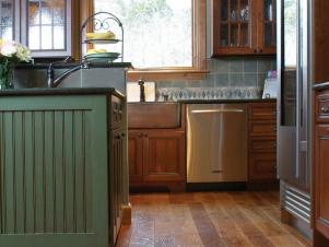 CI_HomerWood-reclaimed-hardwood-kitchen-flooring_s3x4