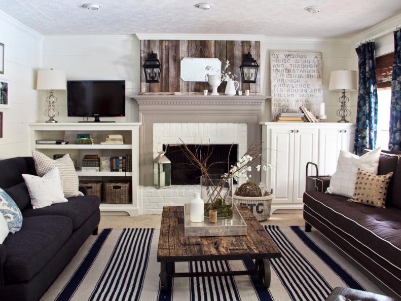 Contemporary Cottage Living Room With Rustic, Reclaimed Wood Accents