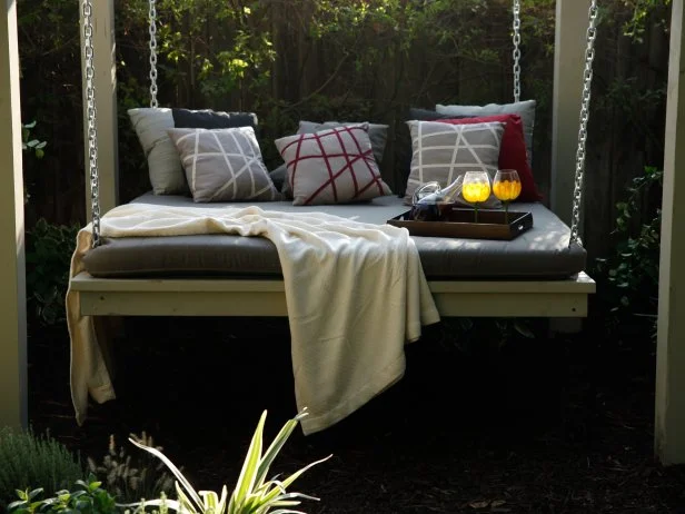 How to Make Swing Bed for Bedroom: Easy DIY Guide to Relaxation