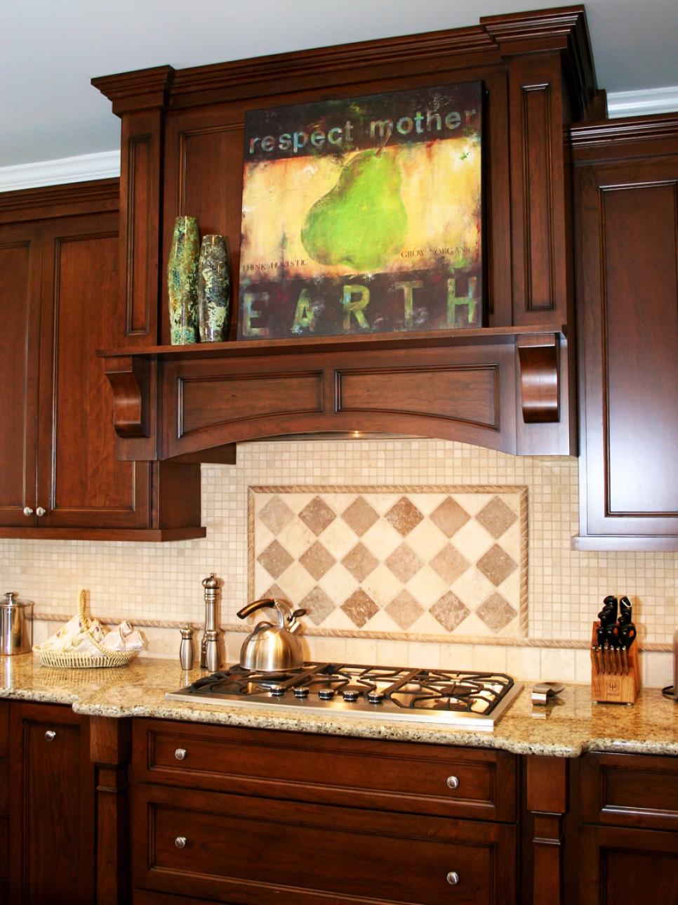 Diamond Patterned Backsplash in Traditional Kitchen | HGTV