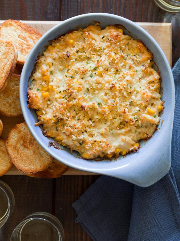 Crab dip and crostini