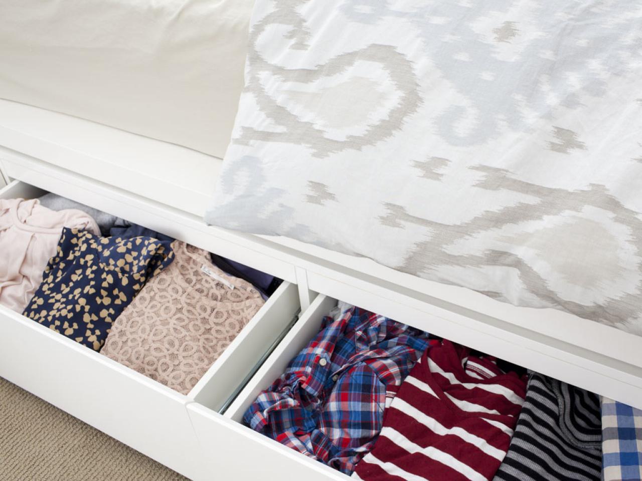 10 Ways To Maximize Under The Bed Storage Hgtv,What Color Matches Green Walls