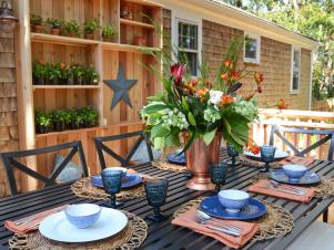 HGOYD101_detail-outdoor-table-setting-5095_s4x3