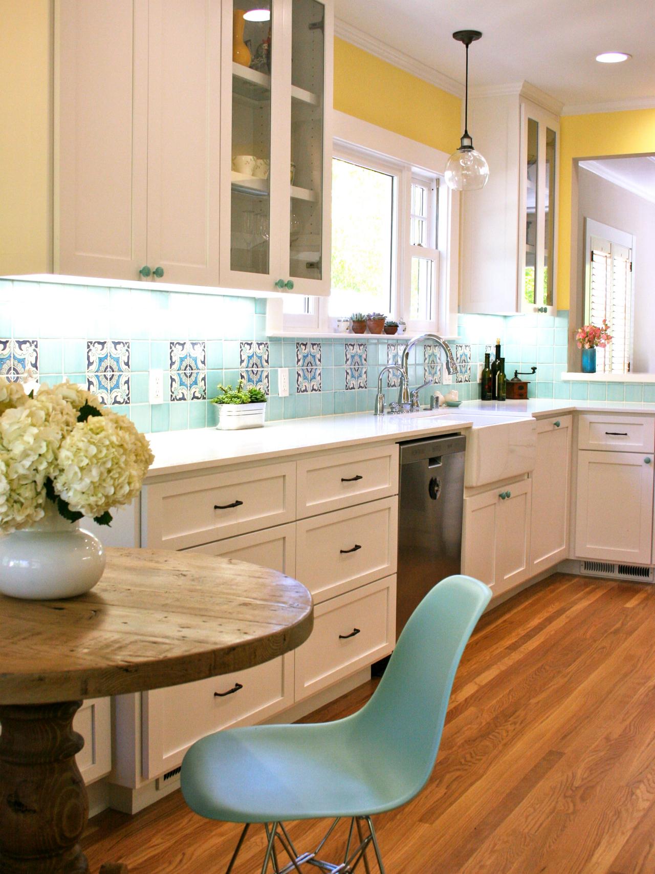 Inspiring Kitchen Backsplash Design Ideas   HGTV's Decorating ...