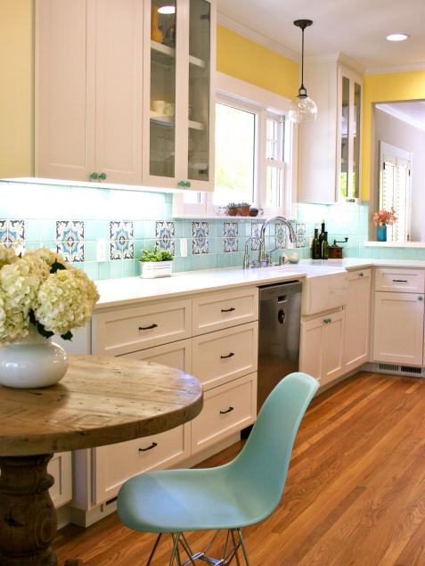 13 Best Small Space Kitchen and Dining Tables of 2023, HGTV Top