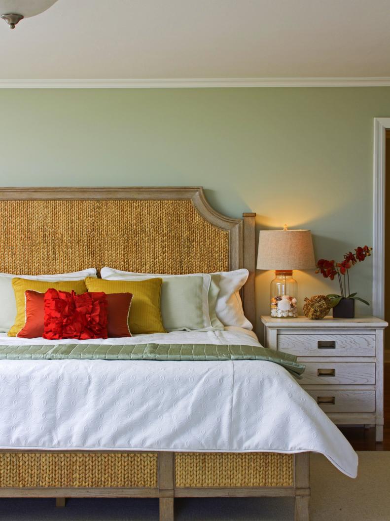 Green Coastal Bedroom with Wicker Headboard 