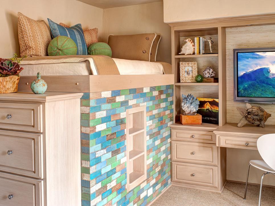 Colorful Brick Themed Loft Bed In Beach, Beach Themed Bunk Beds