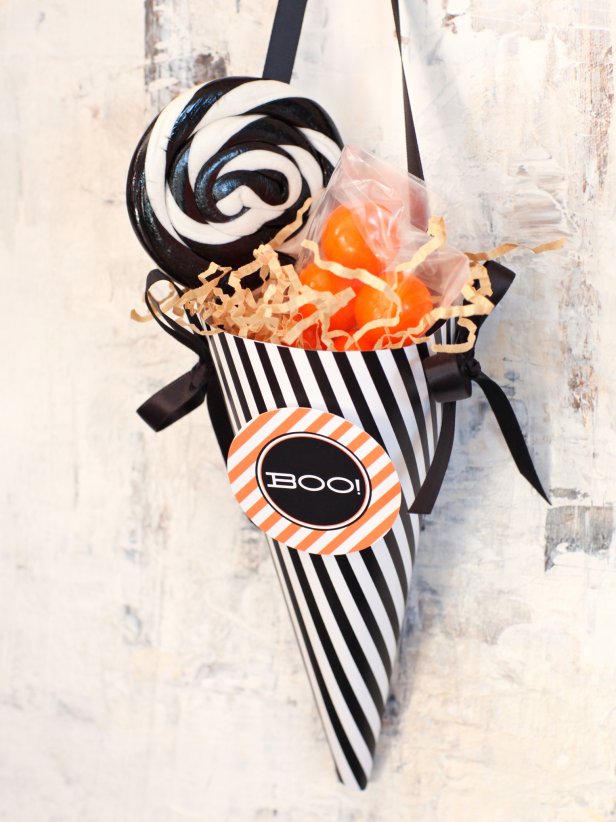 Black & White Striped Treat Cone Halloween Favor Bag With Candy