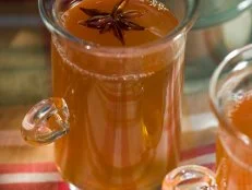 Hot Hard Apple Cider in Glass Mugs