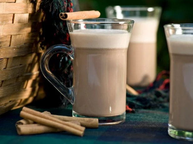 Hot Spiked Cocoa in Glass Mugs