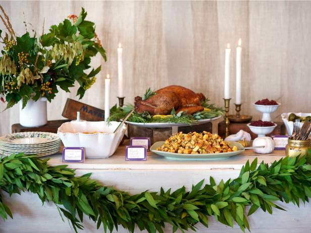 Stress Less Holiday Entertaining Set, How To Create Height On A Buffet Table