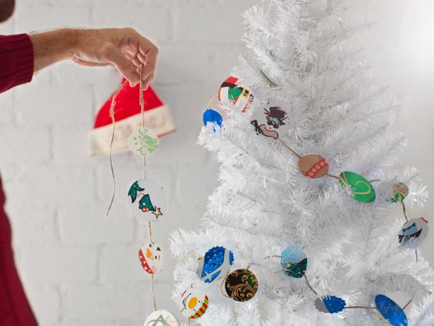 Repurpose Holiday Cards Into a Colorful Garland | HGTV