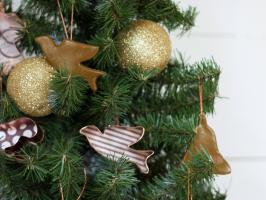 20 Easy DIY Ornaments and Decorations