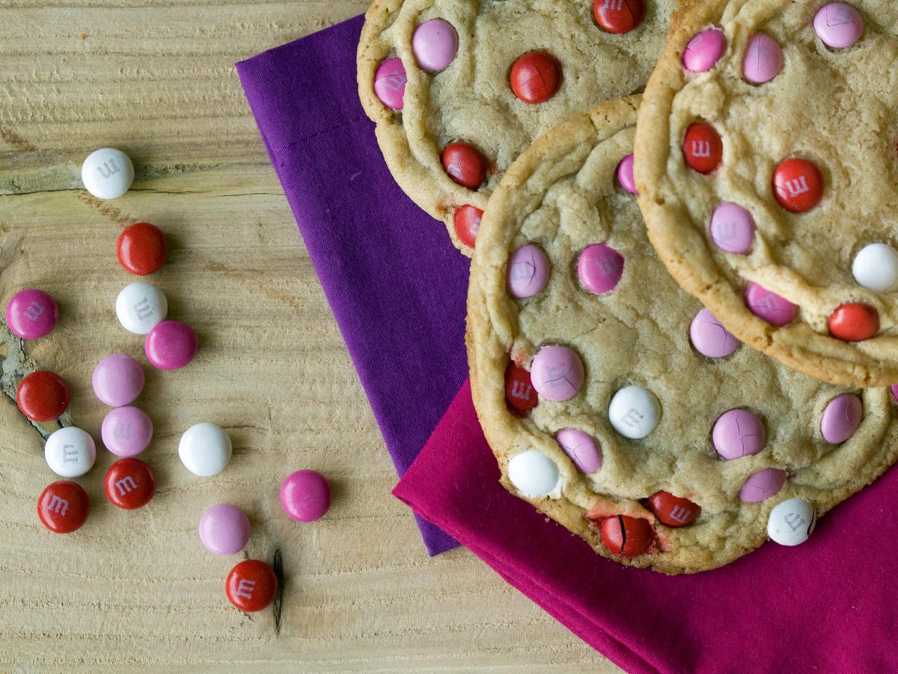 Bakery Style Giant M&M Cookies - Recipes For Holidays