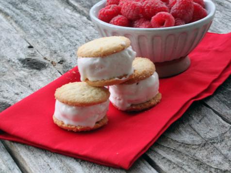 Raspberry Cheesecake Ice Cream Recipe