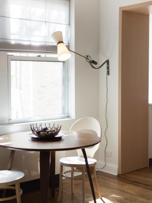 Mid-Century Modern Breakfast Nook With Task Lighting | HGTV