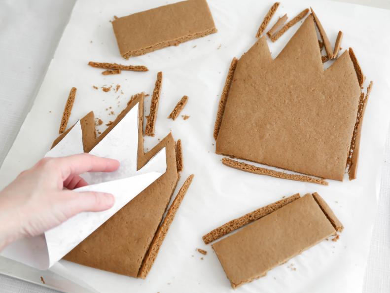 Recutting gingerbread pieces after baking