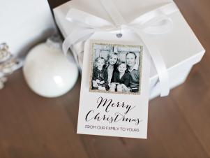 original_Kim-Stoegbauer-Christmas-photo-gift-tag-horiz