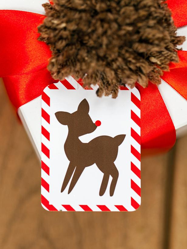 Ready to start your Christmas crafting? We've got you covered with printable gift tags, patterns for handmade cards, party favors, kids' crafts, decorations, handmade gifts and more like this reindeer tag.