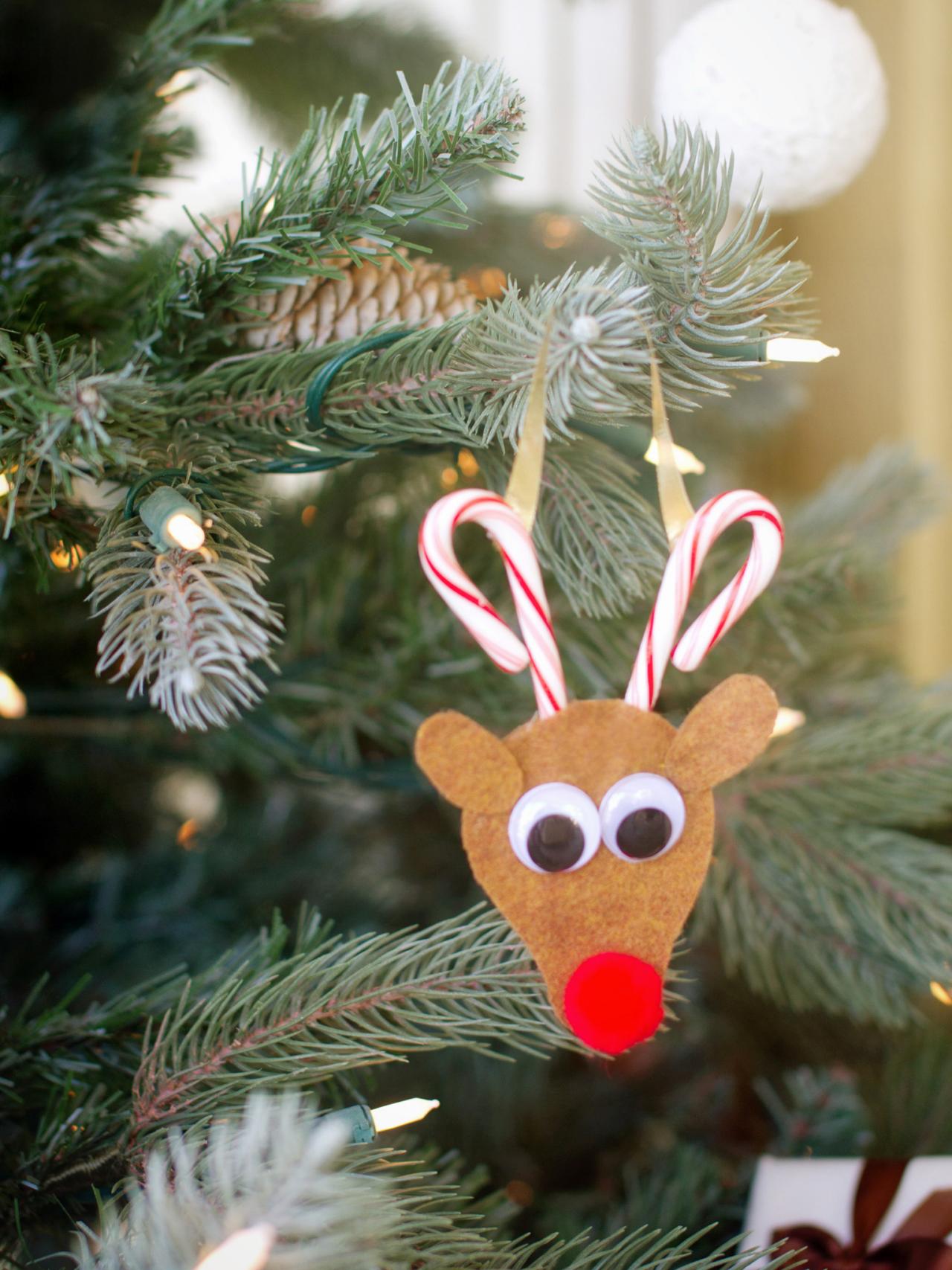 How to Make a Candy Cane Reindeer Ornament | HGTV