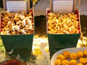Original_Holiday-Movie-Night-Flavored-Popcorn_v