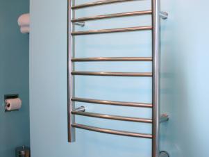 Heated Towel Rack Offers Luxurious Touch in Guest