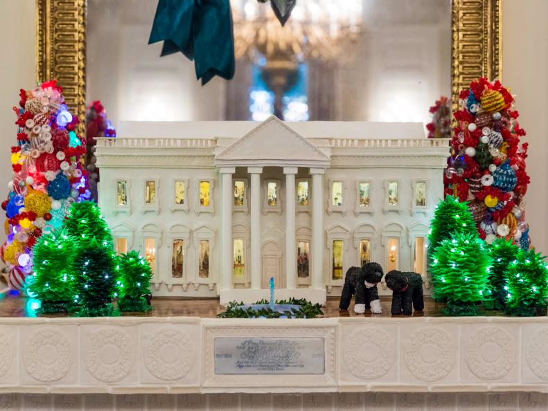 Gingerbread Replica of the White House