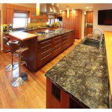 Contemporary Kitchen with Breakfast Bar