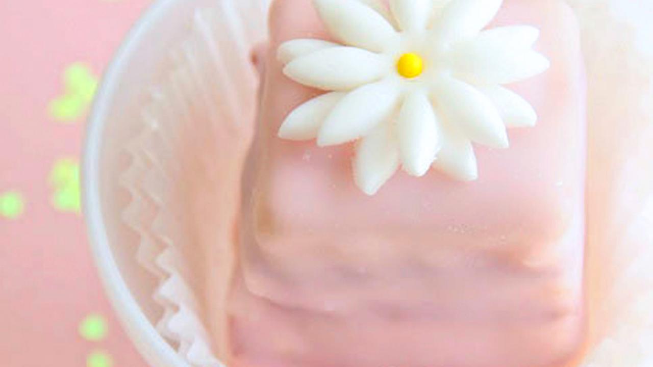 Candy Pink  Dream Dust Edible Dessert Glitter - US
