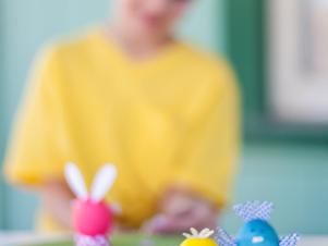 Original_Kim-Stoegbauer-Easter-Egg-Decorating-Party-Egg-Animals-Beauty_s3x4
