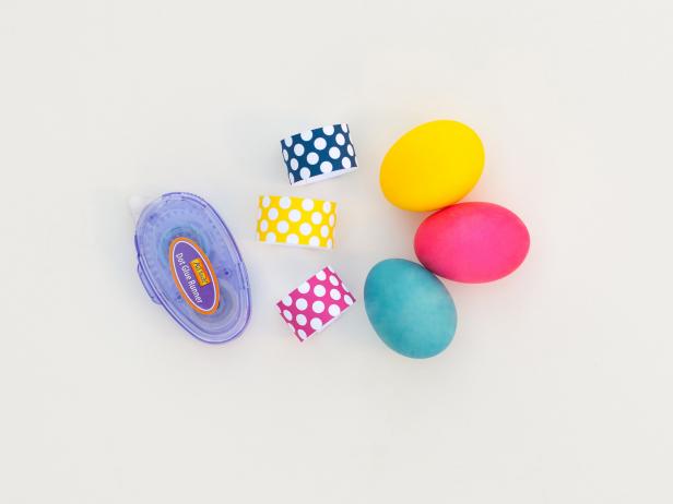 Original_Kim-Stoegbauer-Easter-Egg-Decorating-Party-Paper-Animal-Eggs-Step1_s4x3