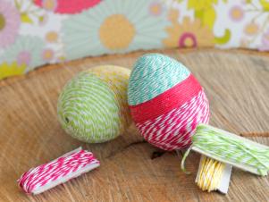 Original_Marianne-Canada-Easter-Egg-Decorating-Yarn-Wrapped-Beauty_s3x4