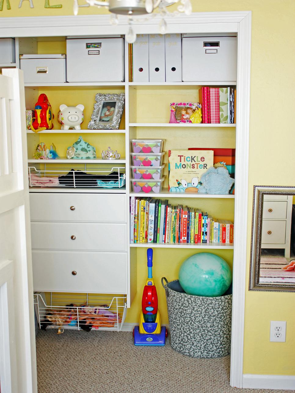 10 Ways to Organize Your Kid's Closet | HGTV