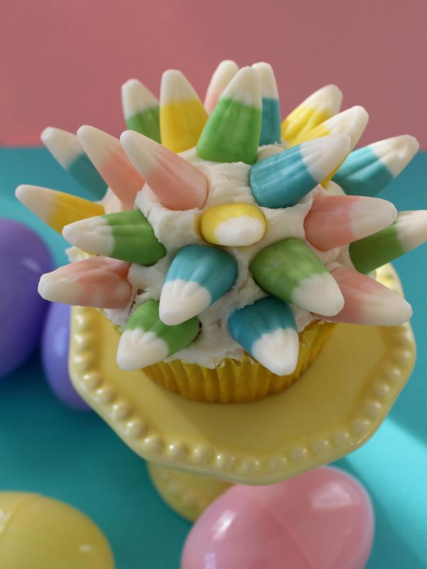 14 Easy Easter Cupcake Decorating Ideas HGTV 14 Easy Easter Cupcake Decorating Ideas HGTV