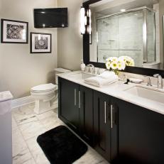 Classic Black and White Bathroom With Marble Floor