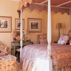 Canopy Bed in Shabby Chic the Bedroom